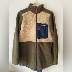 Columbia Women’s Size Small fleece oversized jacket